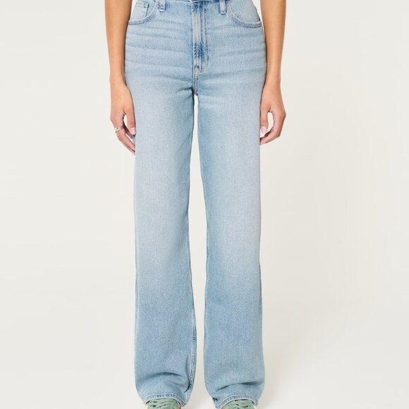 Hollister High-Rise Dad Jeans in Medium Wash - Picture 3 of 3